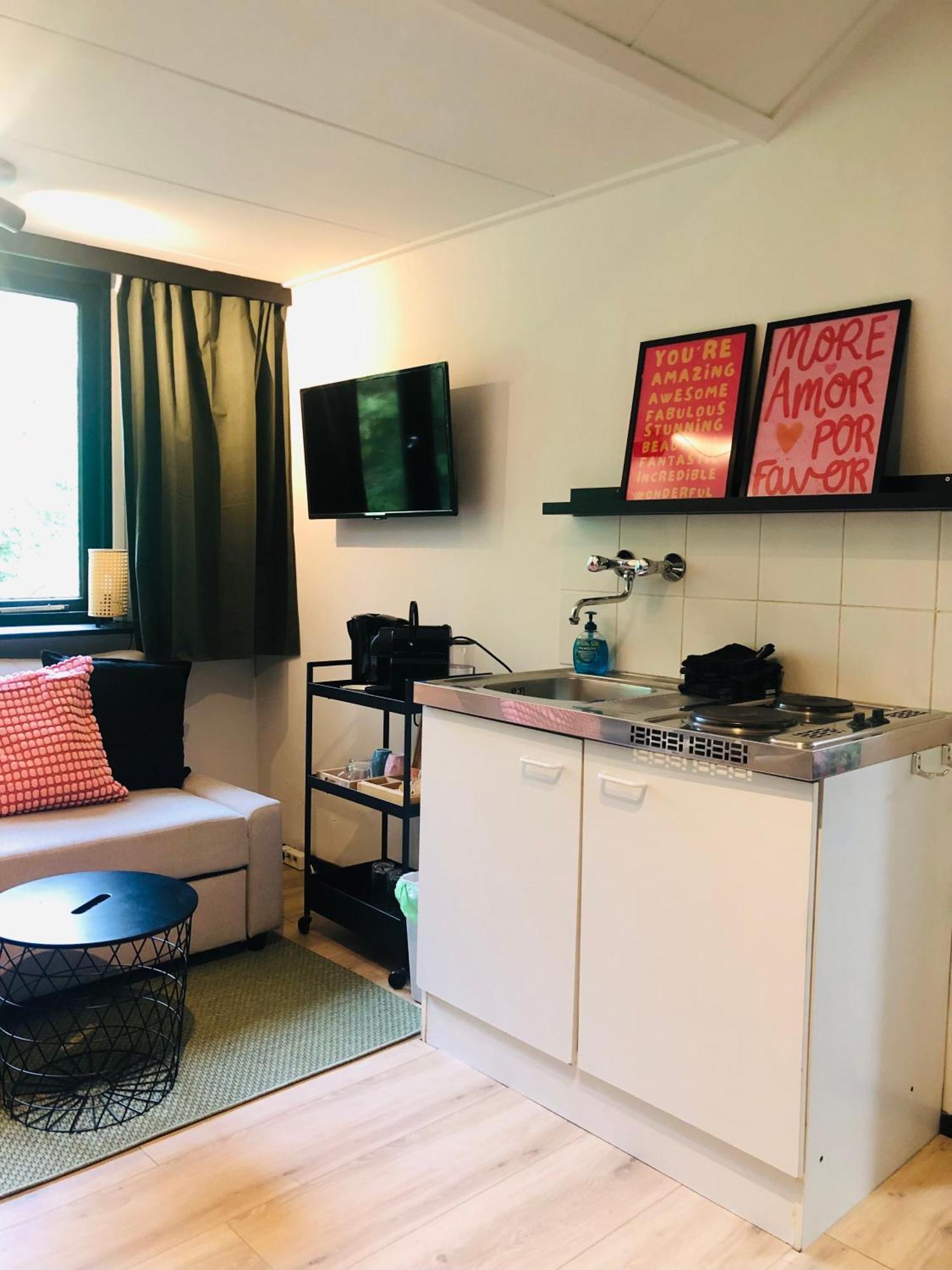 Zen Retreat - Free Private Parking! *