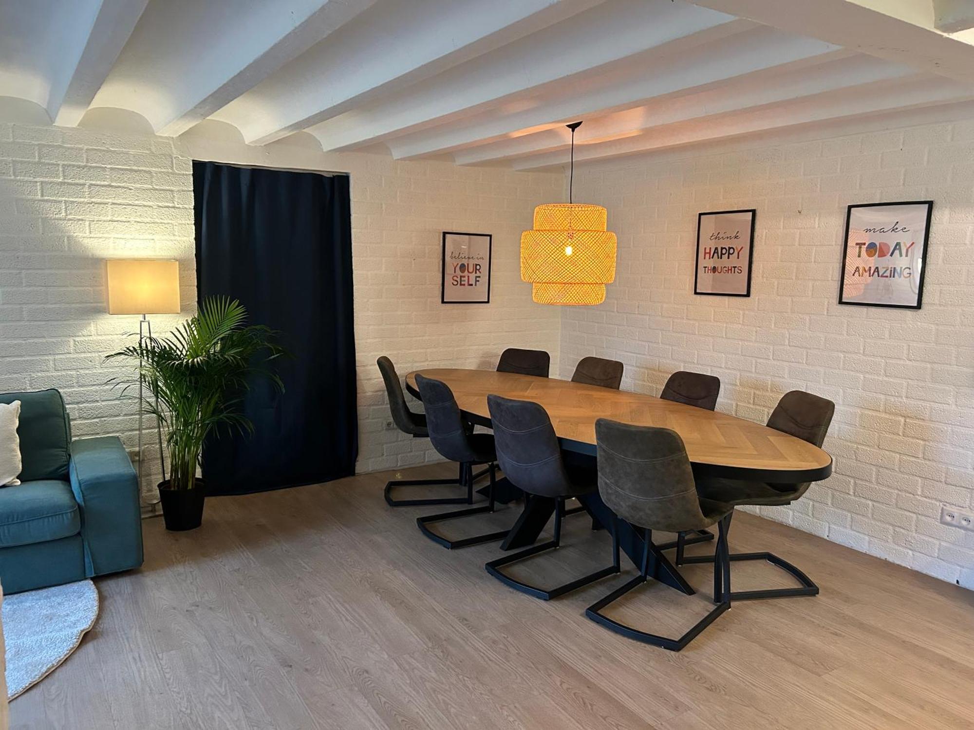 Zen Retreat - Free Private Parking! Apartment Enschede